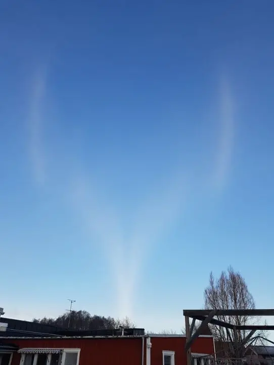Halokomponent på motsatt sida av himlen relativt solen.