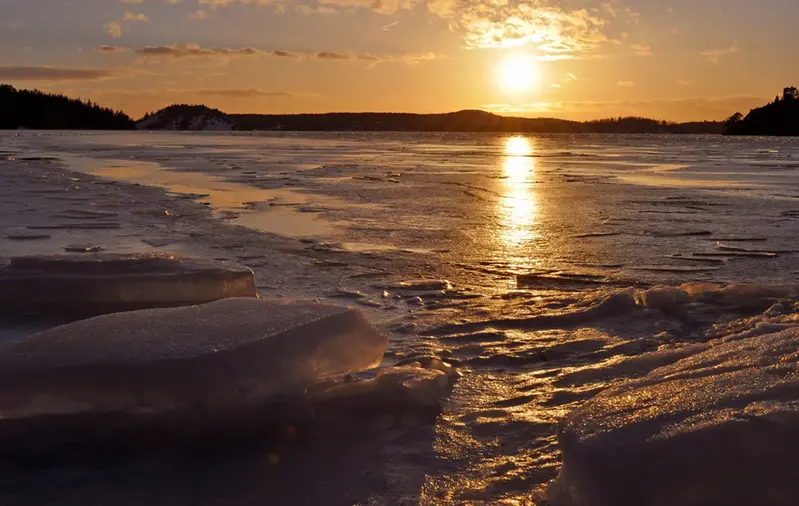 Islagd Mälaren